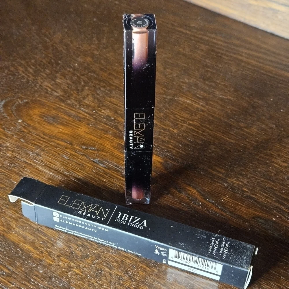 Eleman Beauty duel Ended liquid lipstick and gloss.